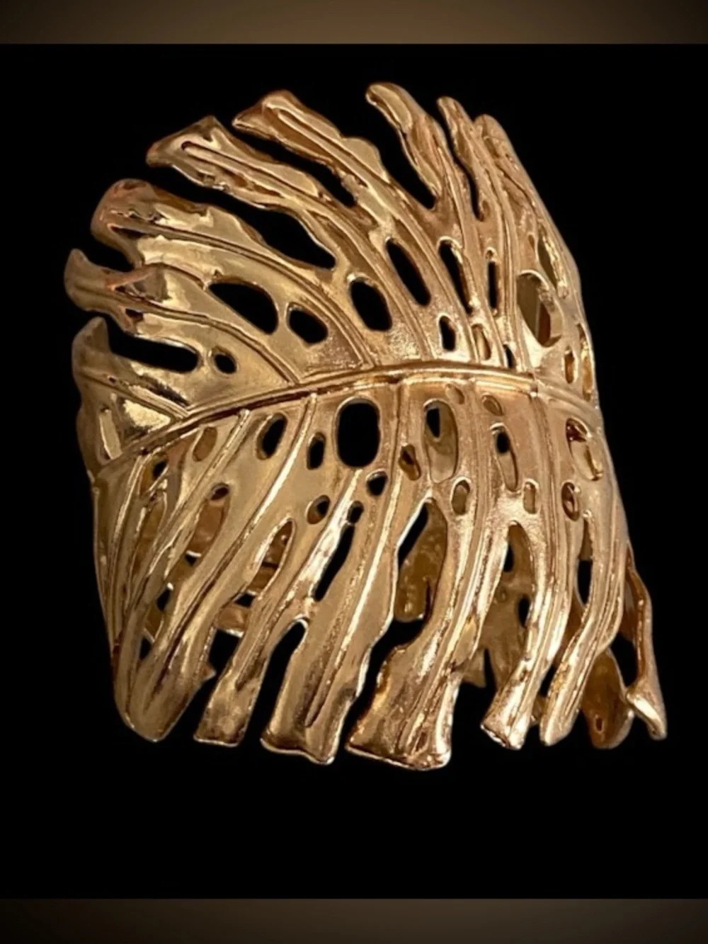 Zara women’s goldtone metal leaf hinged cuff bracelet
